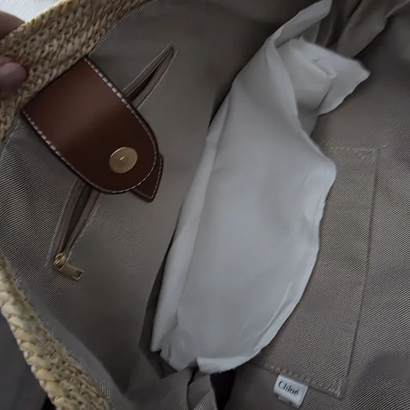 Straw Tote Bag with Leather Accent New 18W 12L New With Dust Cover - Picture 3 of 4